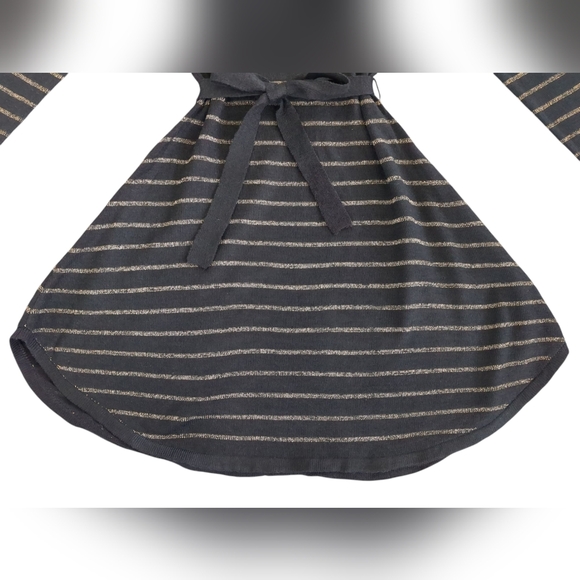 Girls Black and Gold Belted Sweater Dress (Size M) - Picture 3 of 5